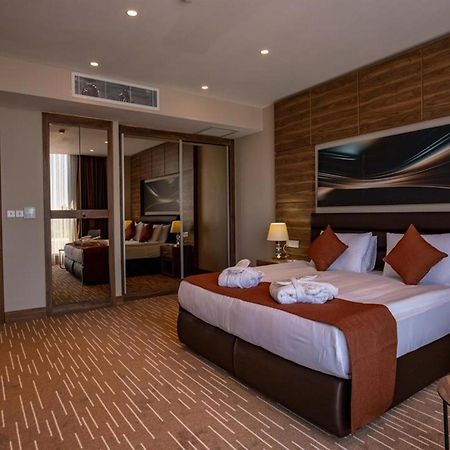 Ekor Elegance Hotel 法马古斯塔 外观 照片