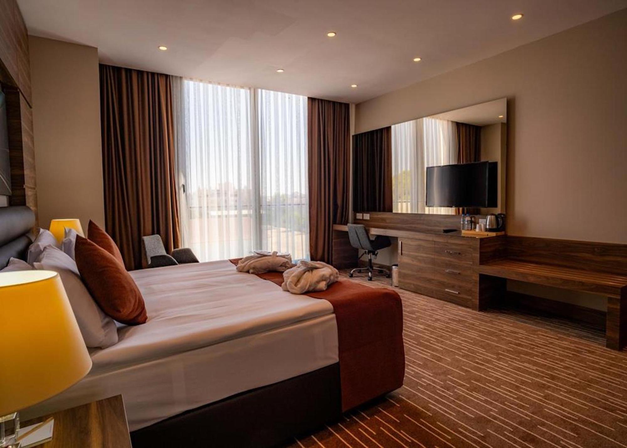 Ekor Elegance Hotel 法马古斯塔 外观 照片